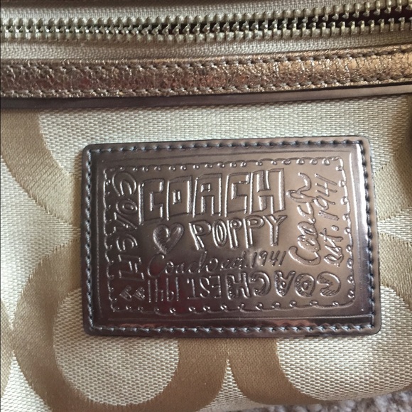 Coach Bag (authentic) *rare* GOLD color - Picture 4 of 13